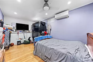69-07 Little Neck Pkwy, Glen Oaks, NY 11004 - Photo 21