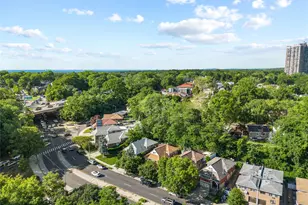 69-07 Little Neck Pkwy, Glen Oaks, NY 11004 - Photo 29