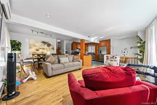 69-07 Little Neck Pkwy, Glen Oaks, NY 11004 - Photo 5
