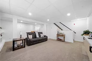 291 Locust Dr, Rocky Point, NY 11778 - Photo 19