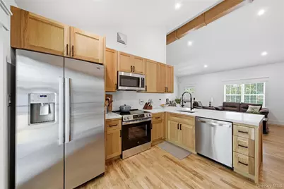 291 Locust Drive, Rocky Point, NY 11778 - Photo 7
