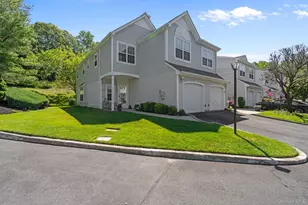 213 Windward Ct N, Port Jefferson, NY 11777 - Photo 33