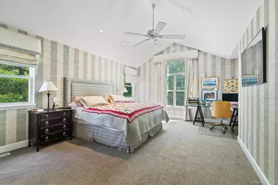 213 Windward Court N, Port Jefferson, NY 11777 - Photo 15