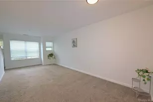19 Putters Way, Middletown, NY 10940 - Photo 3