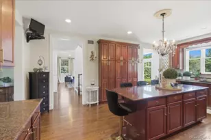 2 Mercedes Ct, Patchogue, NY 11772 - Photo 13