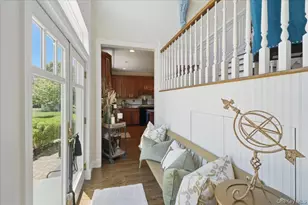2 Mercedes Ct, Patchogue, NY 11772 - Photo 7