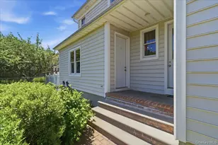 2 Mercedes Ct, Patchogue, NY 11772 - Photo 43