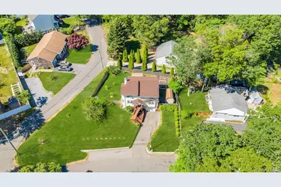 14 Cherry Road, Rocky Point, NY 11778 - Photo 3