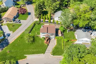 14 Cherry Rd, Rocky Point, NY 11778 - Photo 3