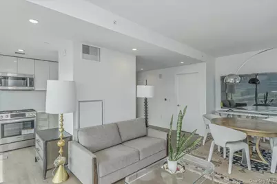 13103 40th Road #9N, Flushing, NY 11354 - Photo 3