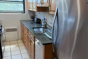 35 Shady Glen Ct, New Rochelle, NY 10805 - Photo 5
