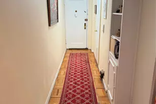 35 Shady Glen Ct, New Rochelle, NY 10805 - Photo 3