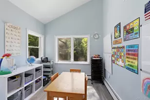 9 Northumberland Dr, Shoreham, NY 11786 - Photo 19