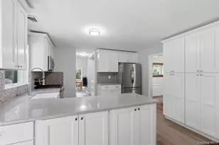 9 Northumberland Dr, Shoreham, NY 11786 - Photo 15