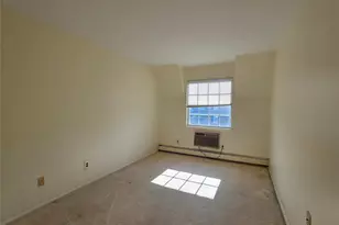12-29 Diane Pl, Bayside, NY 11360 - Photo 13