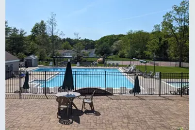 1 Thrush Path, Coram, NY 11727 - Photo 27