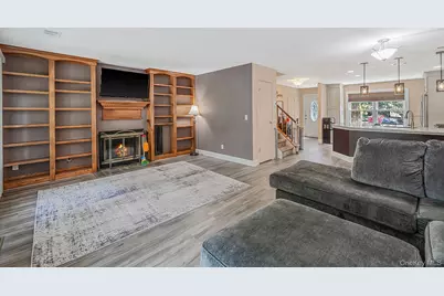1 Thrush Path, Coram, NY 11727 - Photo 9