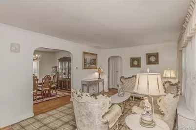 98 Arkansas Drive, Valley Stream, NY 11580 - Photo 3