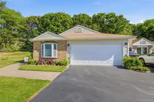 10 Pheasant Trail, Coram, NY 11727 - Photo 3