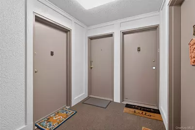 425 Sierra Vista Lane, Valley Cottage, NY 10989 - Photo 5