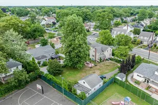 49 Hempstead Ave, Malverne, NY 11565 - Photo 17