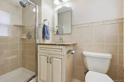 33 Pell Terrace, Garden City, NY 11530 - Photo 19