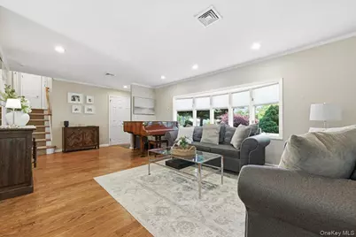 33 Pell Terrace, Garden City, NY 11530 - Photo 7