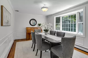 14 Hawks Nest Rd, Stony Brook, NY 11790 - Photo 3