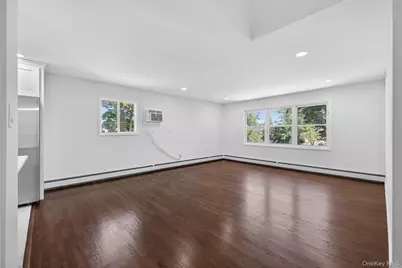370 Chelsea Avenue, West Babylon, NY 11704 - Photo 5