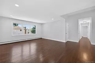 370 Chelsea Ave, West Babylon, NY 11704 - Photo 9