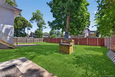 370 Chelsea Avenue, West Babylon, NY 11704 - Photo 31