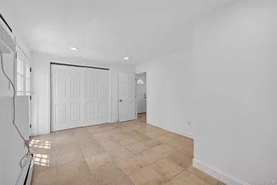 370 Chelsea Avenue, West Babylon, NY 11704 - Photo 29