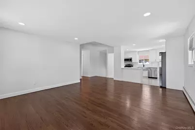 370 Chelsea Avenue, West Babylon, NY 11704 - Photo 7