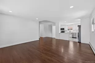 370 Chelsea Ave, West Babylon, NY 11704 - Photo 7
