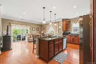 616 Saratoga Ln, Fishkill, NY 12524 - Photo 13