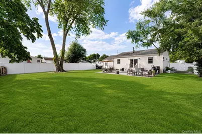 96 Columbus Avenue, Farmingville, NY 11738 - Photo 29