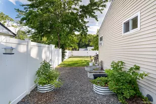 96 Columbus Ave, Farmingville, NY 11738 - Photo 33