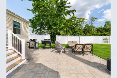 96 Columbus Avenue, Farmingville, NY 11738 - Photo 27