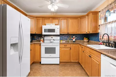 119 Stuyvesant Drive, Port Jefferson Station, NY 11776 - Photo 5