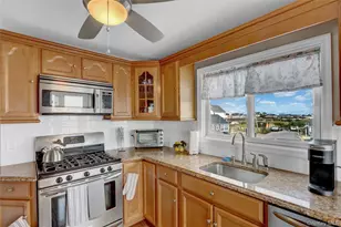 998 Pacific St, Lindenhurst, NY 11757 - Photo 19
