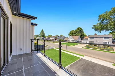 62 Haymaker Lane, Levittown, NY 11756 - Photo 43