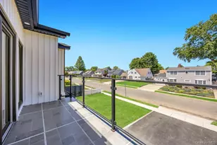 62 Haymaker Ln, Levittown, NY 11756 - Photo 43