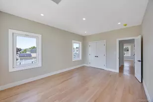 62 Haymaker Ln, Levittown, NY 11756 - Photo 31