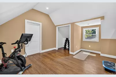 1 Aspen Avenue, Greenlawn, NY 11740 - Photo 23