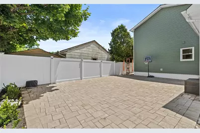 1 Aspen Avenue, Greenlawn, NY 11740 - Photo 31
