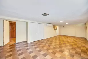 256 W 4th St, Deer Park, NY 11729 - Photo 29