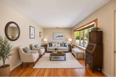 256 W 4th Street, Deer Park, NY 11729 - Photo 9