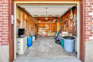 256 W 4th St, Deer Park, NY 11729 - Photo 33