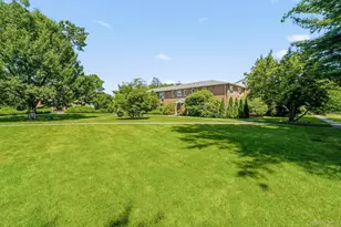 225 Schrade Rd, Briarcliff Manor, NY 10510 - Photo 21