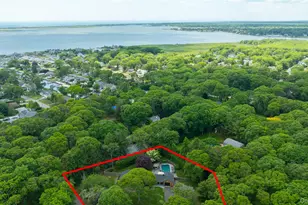 19 Groveland Ave, East Quogue, NY 11942 - Photo 41